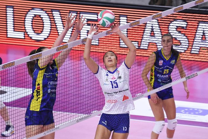 Ana Tiemi Takagui in azione a Cremona (foto Ufficio stampa Esperia) Ana Tiemi Takagui in azione a Cremona (foto Ufficio stampa Esperia)