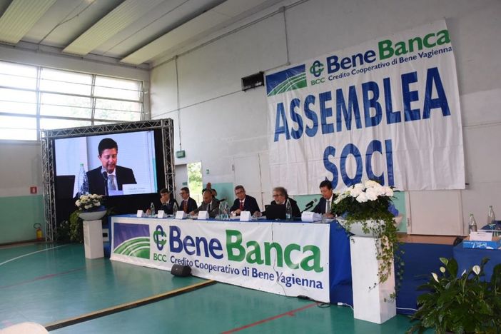 L'assemblea dei soci della BCC di Bene Vagienna L'assemblea dei soci della BCC di Bene Vagienna