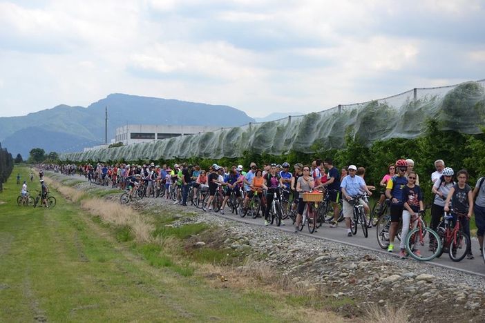 Un'immagine della &quot;Pedalata dei 5 Comuni&quot;