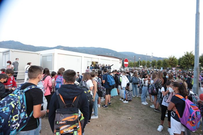 Il primo giorno di scuola a Busca - foto di repertorio