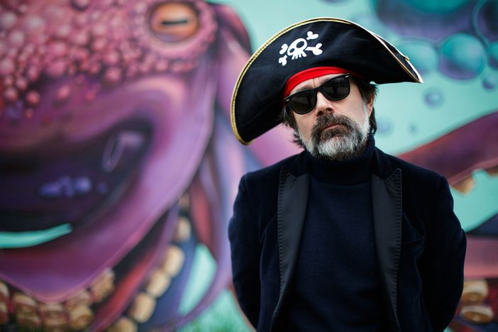 Continuano le passeggiate letterarie con Catalao e Messetti Continuano le passeggiate letterarie con Catalao e Messetti