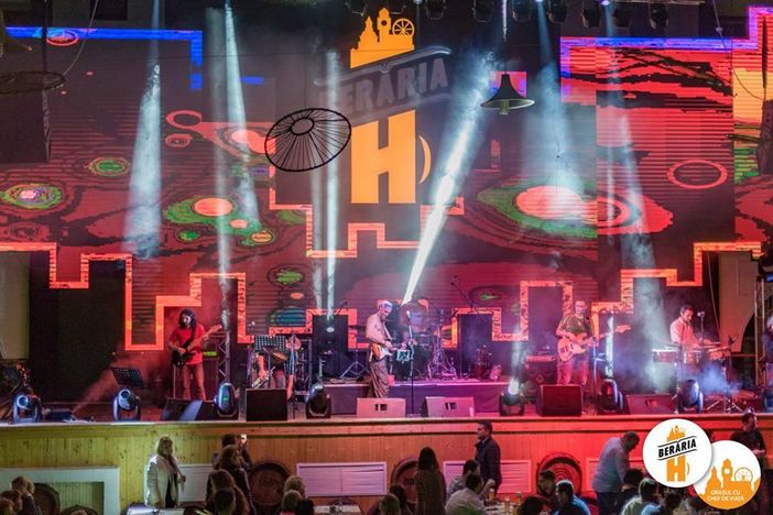 Da Cuneo alla birreria più grande d'Europa: l'esperienza "no stop" della Clandestino tribute band