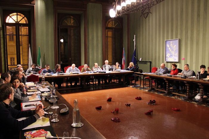 Eleminiazione delle barriere architettoniche: il Consiglio comunale di Alba unanime nell'approvazione Eleminiazione delle barriere architettoniche: il Consiglio comunale di Alba unanime nell'approvazione