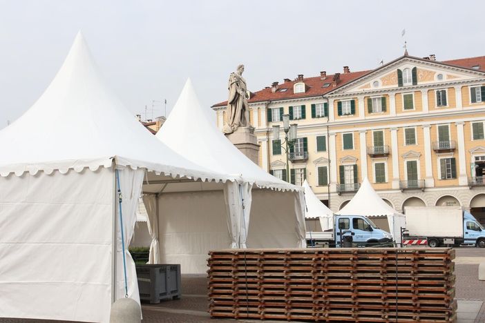 Fiera del Marrone: iniziato nel "Salotto di Cuneo" l'allestimento degli stand