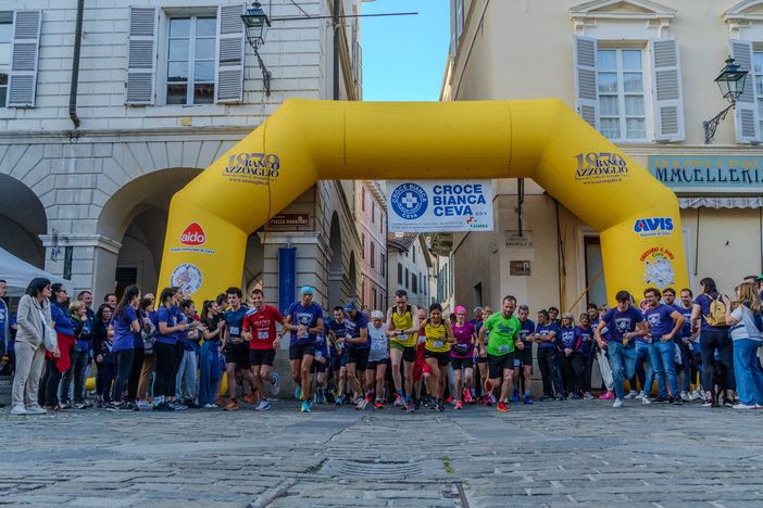 Oltre 250 persone a Ceva per "Correndo con la Croce Bianca" Oltre 250 persone a Ceva per "Correndo con la Croce Bianca"