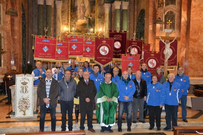 I gruppi Avis e Fidas di Bra in una foto di repertorio