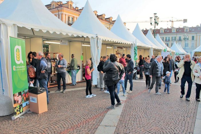 Confagricoltura alla Fiera nazionale del Marrone di Cuneo con le aziende associate Confagricoltura alla Fiera nazionale del Marrone di Cuneo con le aziende associate