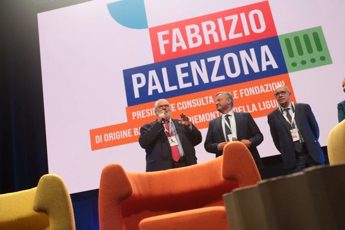 Tra gli ospiti al palazzetto dello sport Fabrizio Palenzona, presidente della Fondazione Cassa di Risparmio di Torino