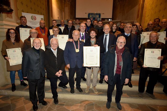 L'intero gruppo dei premiati