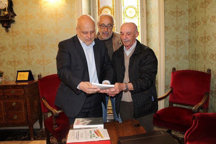 Alba: il sindaco Maurizio Marello ha ricevuto i delegati della Cisl Alba: il sindaco Maurizio Marello ha ricevuto i delegati della Cisl