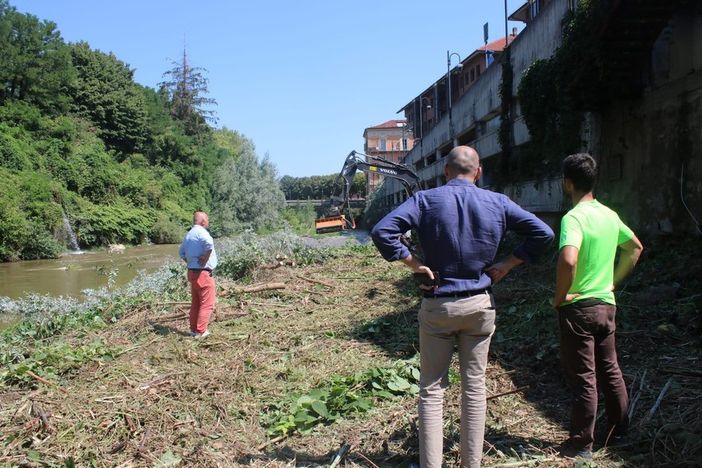 Mondovì, Fdi: "Sulla pulizia dell’Ellero solo fumo negli occhi, non si ritardino interventi davvero efficaci" Mondovì, Fdi: "Sulla pulizia dell’Ellero solo fumo negli occhi, non si ritardino interventi davvero efficaci"