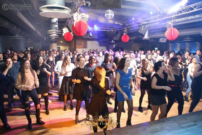 Capodanno in musica per tutti: Latino, Dance ‘70 ‘80 ’90, Liscio e Kizomba