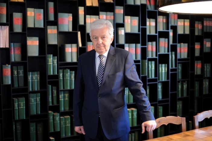 L'avvocato albese Roberto Ponzio, relatore per l'Unitre Alba Pompeia L'avvocato albese Roberto Ponzio, relatore per l'Unitre Alba Pompeia