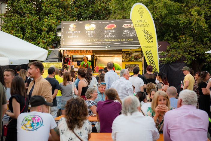 Rolling Truck Street Food Festival per la prima volta arriva a Cuneo Rolling Truck Street Food Festival per la prima volta arriva a Cuneo