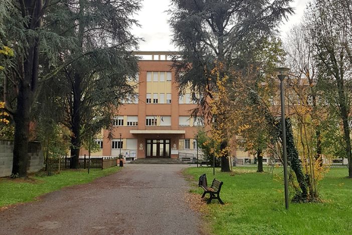 Sommariva del Bosco, nuova pavimentazione presso le scuole Sommariva del Bosco, nuova pavimentazione presso le scuole