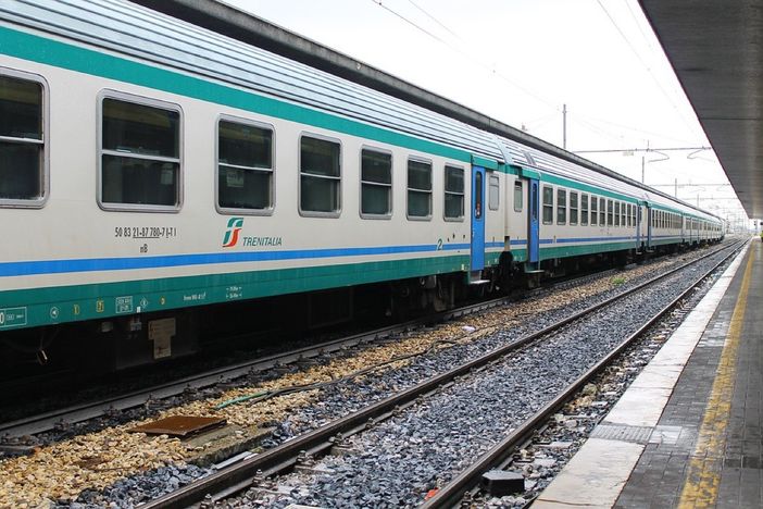 Sospesa la circolazione dei treni Cuneo-Torino per danneggiamenti alla linea Sospesa la circolazione dei treni Cuneo-Torino per danneggiamenti alla linea