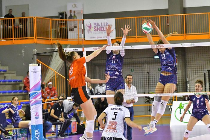 Una immagine del match (foto sito Legavolleyfemminile) Una immagine del match (foto sito Legavolleyfemminile)