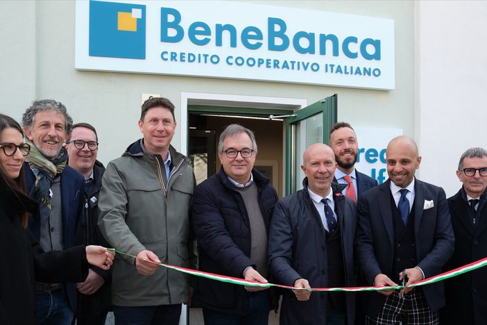 Alcuni momenti della cerimonia di inaugurazione