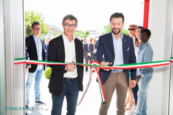 Grande successo per l'inaugurazione del nuovo showroom di Garro dei Mobili a Boves