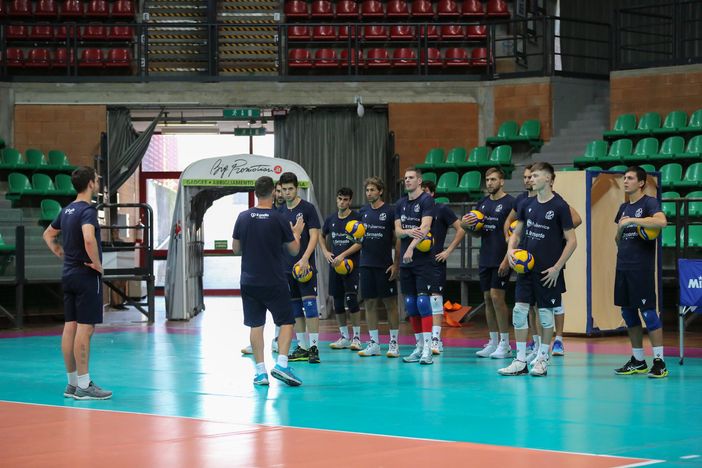 Un momento dei primi allenamenti di Cuneo (Foto: Beatrice Bramardi)