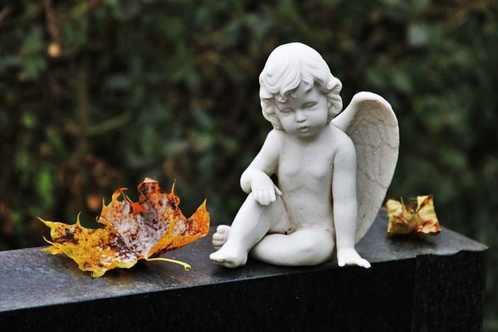 Agenzia funebre Legnano: evitare ansia e decisioni