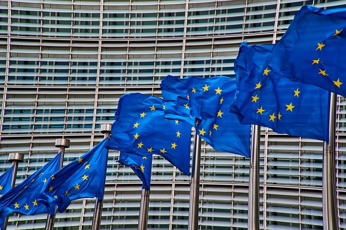 Approfondire l'Unione economica e monetaria dell'Europa: bilancio della Commissione sui progressi compiuti Approfondire l'Unione economica e monetaria dell'Europa: bilancio della Commissione sui progressi compiuti