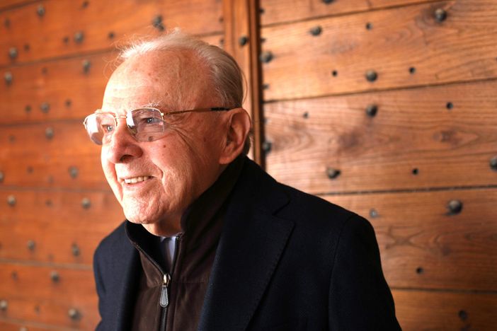 Giacomo Oddero, classe 1926, per lui l'omaggio dell'Amministrazione vezzese