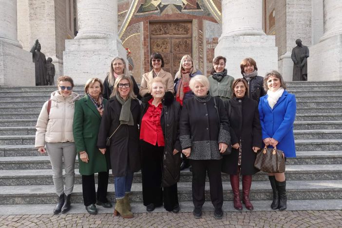 Il gruppo di Donne per la Granda con la socia ed europarlamentare Gianna Gancia Il gruppo di Donne per la Granda con la socia ed europarlamentare Gianna Gancia