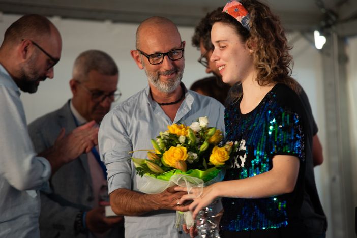 A Mondovì le Esperienze Artigiane di Frida Bollani, tra sicurezza sul lavoro e impegno green [FOTO E VIDEO]