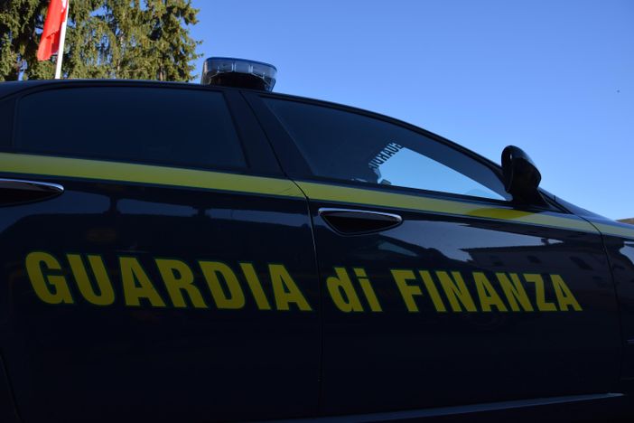 Operazione “Tratto”, scoperta evasione milionaria nel commercio online dalla Guardia di Finanza Operazione “Tratto”, scoperta evasione milionaria nel commercio online dalla Guardia di Finanza