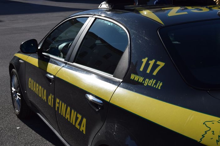 Controlli della Guardia di Finanza: 50 lavoratori in nero in 23 aziende