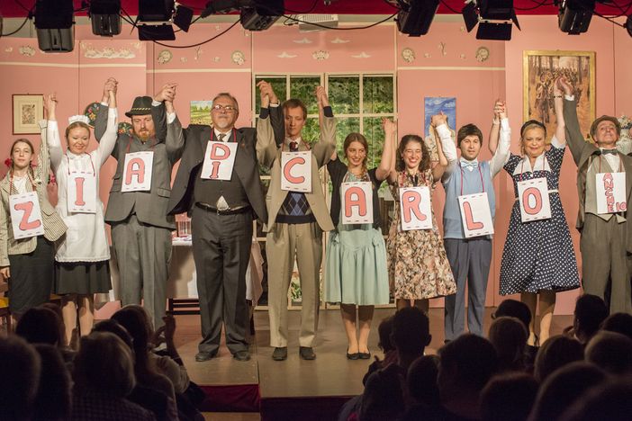 Saluzzo, la Zia di Carlo,il cast della compagnia la Fenice Saluzzo, la Zia di Carlo,il cast della compagnia la Fenice