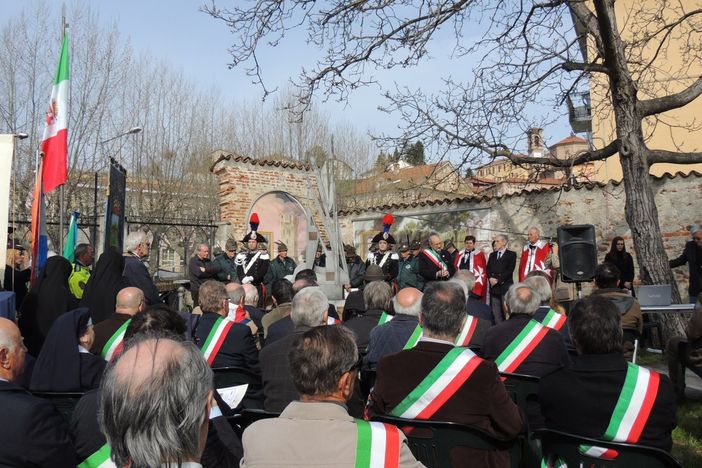 A Mondovì l'omaggio agli eroi della Resistenza nel giardino "Salvo d'Acquisto"