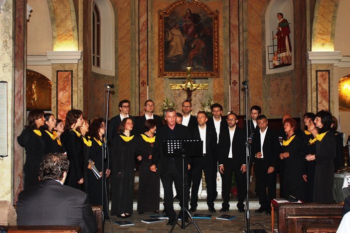 Concerto di Natale per Associazione Italiana Sclerosi multipla di Cuneo a Mondovì