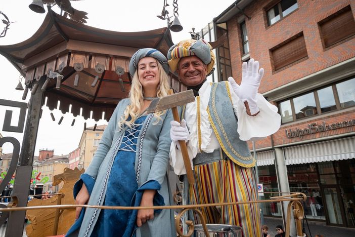 La Bèla Monregaleisa e il Moro di Mondovì (foto: Davide Gonella)