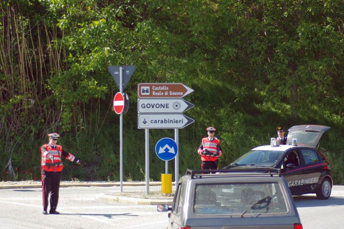 Raccolta abusiva di rifiuti speciali: 5 pregiudicati denunciati dai carabinieri di Govone