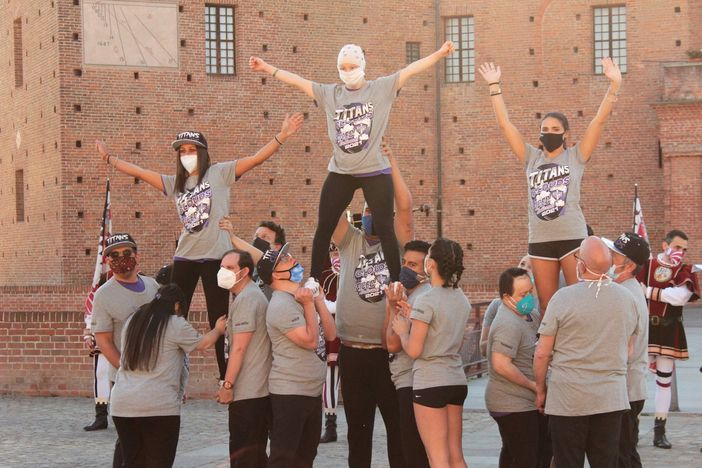 La squadra di cheerleading 'Titans Clouds'