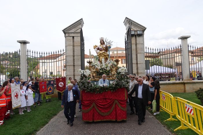 Bra torna ad abbracciare la Madonna dei Fiori, patrona della città [FOTO]