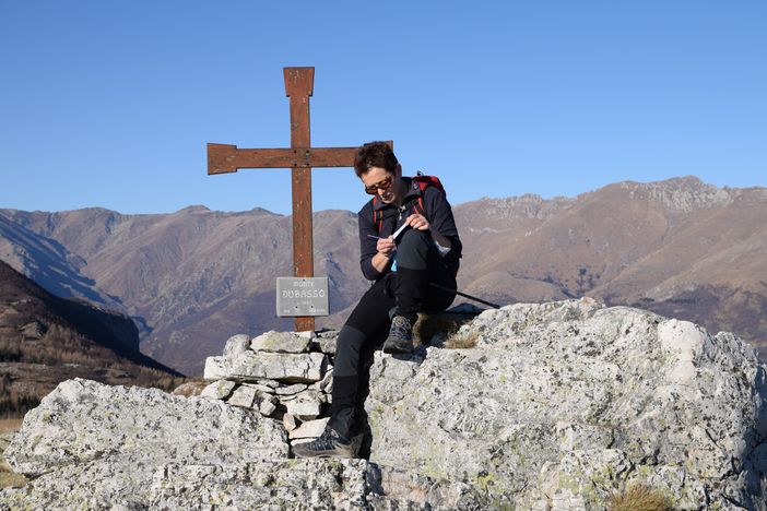 Marina Caramellino e il suo rifugio a Caprauna