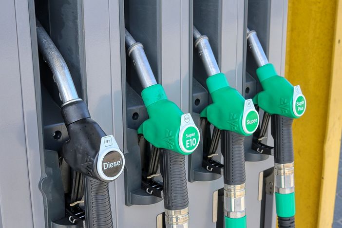 Costo carburanti: benzina a 1,95 e metano oltre i 2 euro escalation senza precedenti a rischio il comparto trasporti e il suo indotto