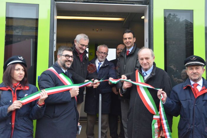 A Saluzzo Natale arriva “in anticipo” e riporta il treno in stazione: 16 corse al giorno per Savigliano, a partire dal 7 gennaio (FOTO)