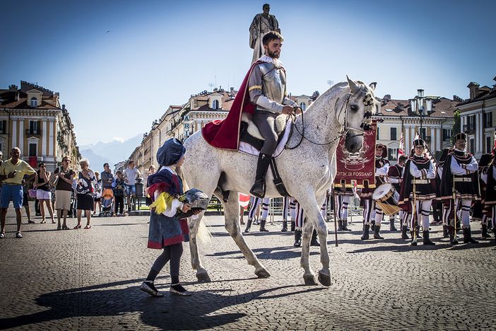 Ultimo weekend di Illuminata a Cuneo: domenica sarà tempo di rievocazioni storiche