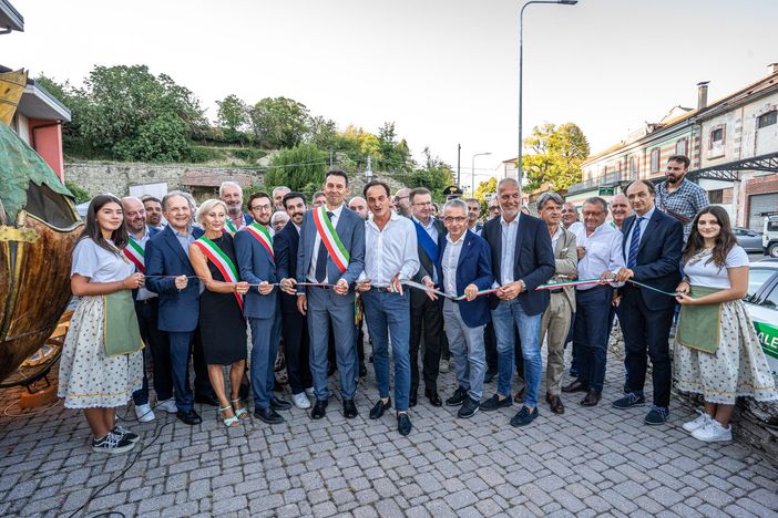 Il taglio del nastro