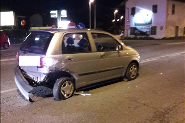 "Aiutatemi a trovare il Land Rover che mi ha tamponato in corso Francia e poi è scappato", l'appello di una lettrice