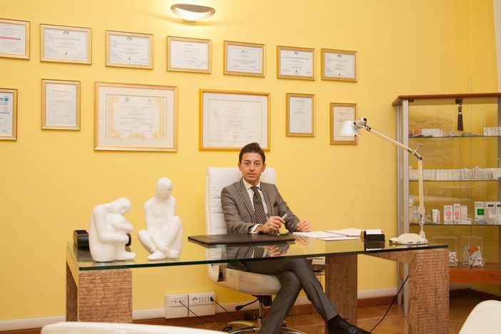 Addome tonico: qual e’ l’intervento piu’ indicato? Addome tonico: qual e’ l’intervento piu’ indicato?