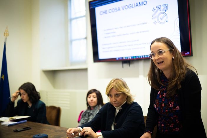 Le capogruppo della minoranza incalzano: "Servizi a rischio" Le capogruppo della minoranza incalzano: "Servizi a rischio"