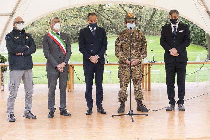 Il generale Figliuolo in visita nei mesi scorsi alla Fondazione Ferrero di Alba (ph. Barbara Guazzone)