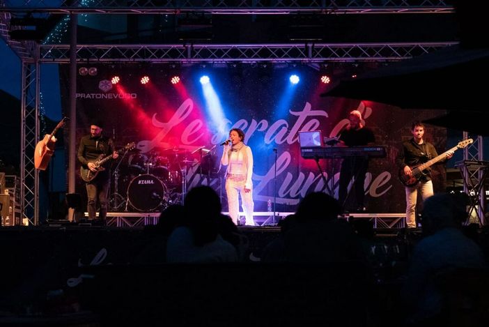 A Ceva concerto-spettacolo sulla canzone italiana: domenica 29 marzo "Lei - Storie in musica" al teatro Marenco