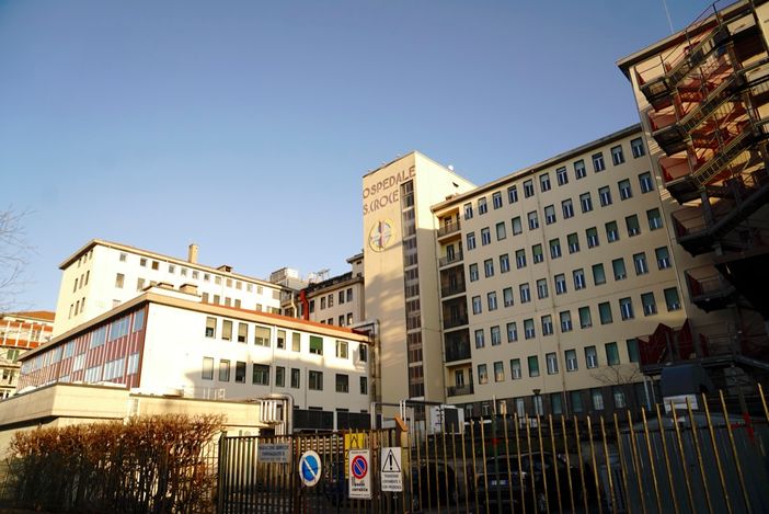L'ospedale Santa Croce di Cuneo (foto Mattia Benozzi)