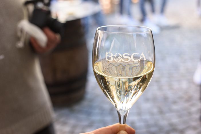 Gallery a cura di: Barbara Guazzone